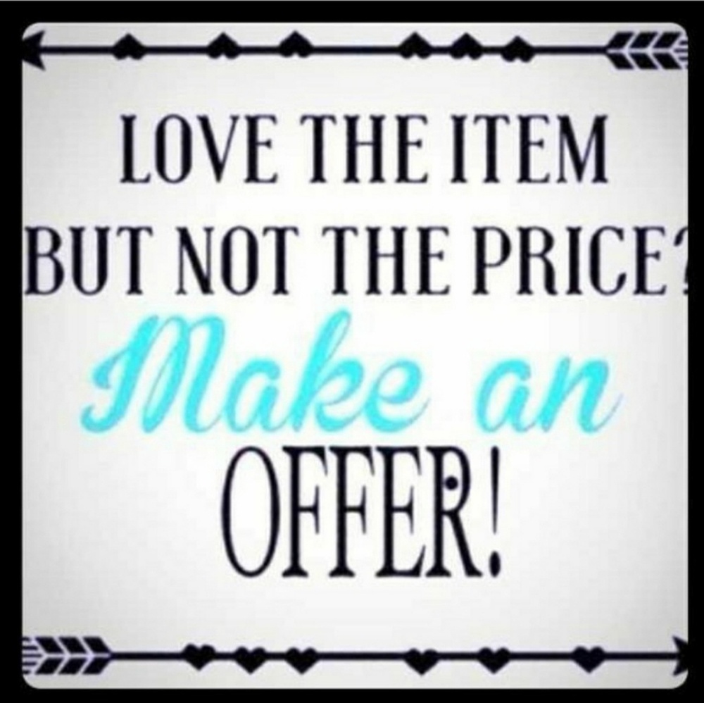 Reasonable offers please 💞